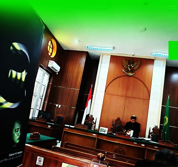 Delapan Kata dari Alex