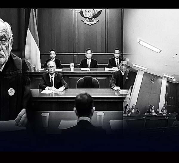 Sidang Pengadilan di Mata Penonton
